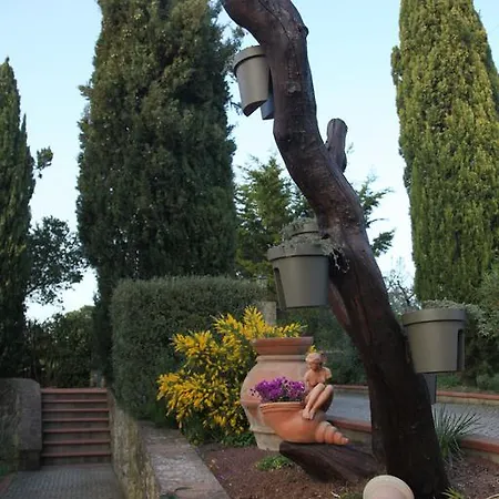 Vigna Lontana Farm stay Montescudaio