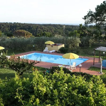 Vigna Lontana Farm stay Montescudaio