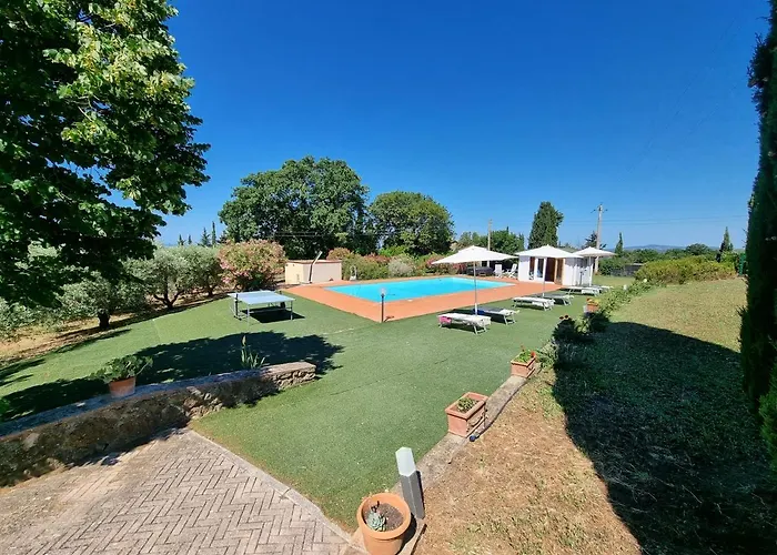 Vigna Lontana ファームステイ モンテスクダイオ