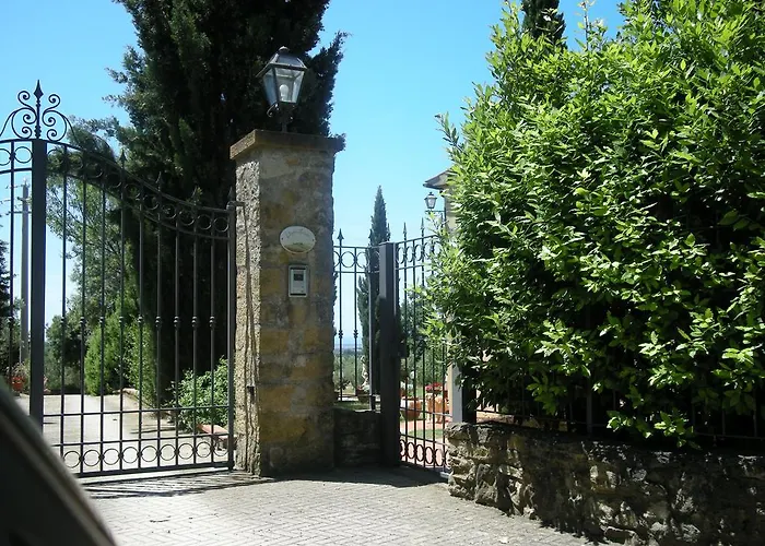 Vigna Lontana ファームステイ モンテスクダイオ