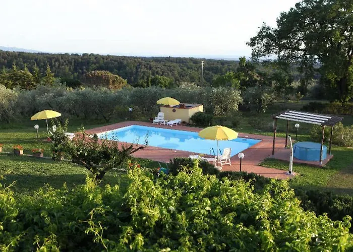 Vigna Lontana ファームステイ モンテスクダイオ